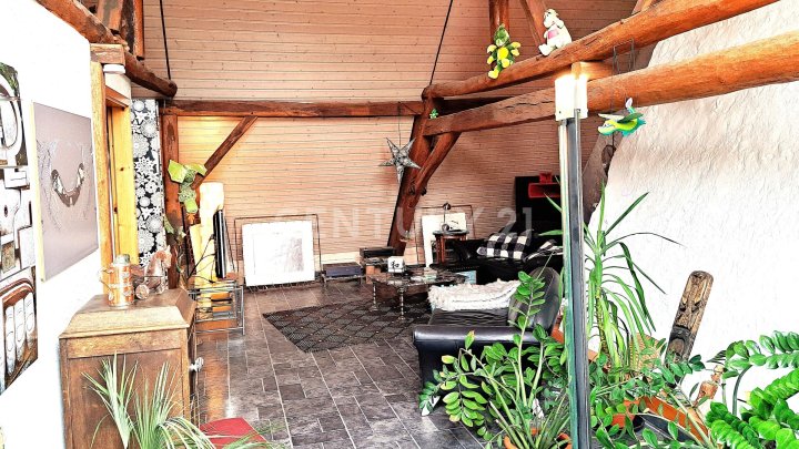Zeitloses Erbe aus 1625 – Charmantes Bauernhaus mit vielseitiger Gewerbeeinheit