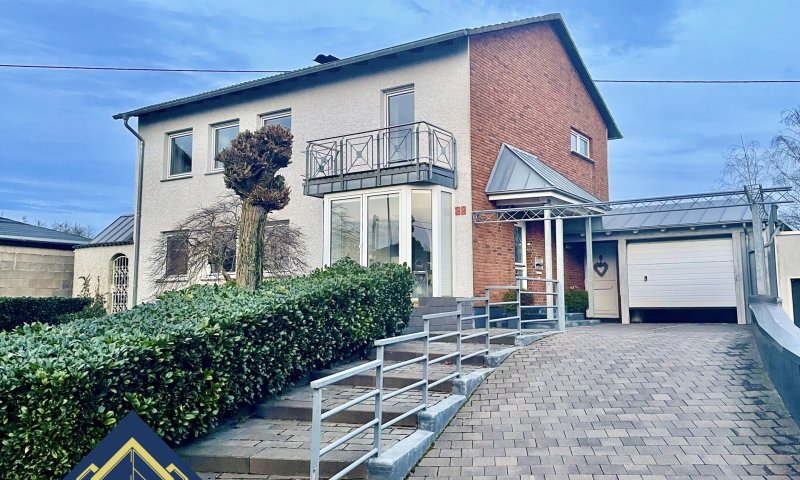 Schönes Einfamilienhaus mit gepflegtem Garten in ruhiger Lage von Wallerfangen OT zu verkaufen