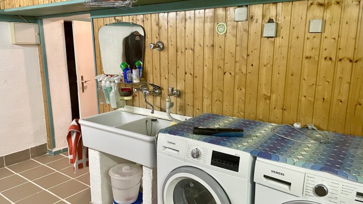 Schönes Einfamilienhaus mit gepflegtem Garten in ruhiger Lage von Wallerfangen OT zu verkaufen