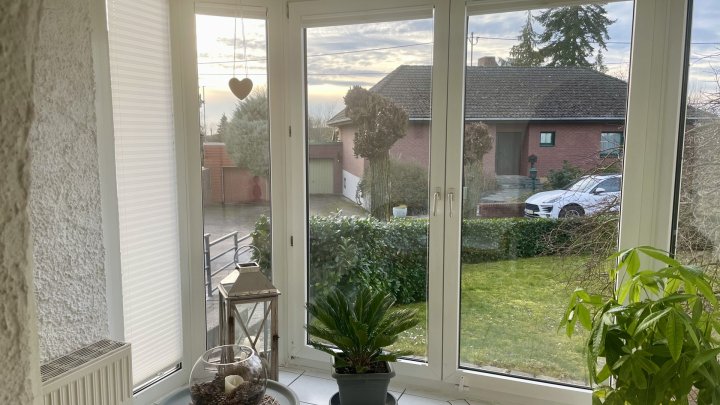 Schönes Einfamilienhaus mit gepflegtem Garten in ruhiger Lage von Wallerfangen OT zu verkaufen