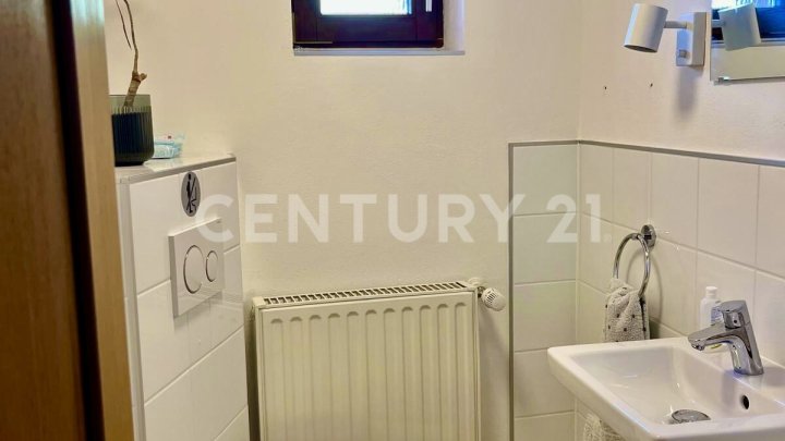 Liebevoll renoviertes ehemaliges Bauernhaus - viel Raum für individuelles Wohnen und Leben