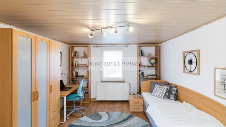 Charmantes Haus wartet auf neuen Glanz!