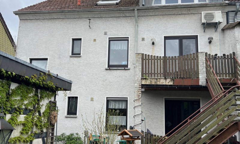 2-Familienhaus -Doppelhaushälfte- in Völklingen-OT zu verkaufen