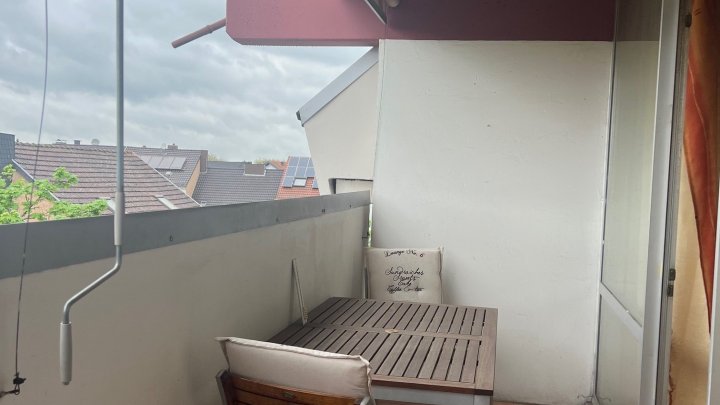 Renovierungsbedürftige 2-Zimmer Wohnung mit Balkon und Weitblick in Dillingen (Odilienplatz) zu verkaufen