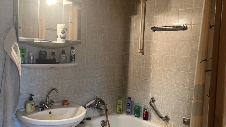 Renovierungsbedürftige 2-Zimmer Wohnung mit Balkon und Weitblick in Dillingen (Odilienplatz) zu verkaufen