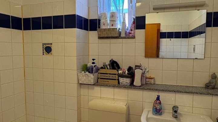 Renovierte 3-ZKB Maisonette-Wohnung mit Dachterrasse + Stellplatz