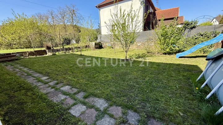 Altbau-Wohnung in einer Stadtvilla in Saarbrücken-Güdingen mit ca. 80 m² Wohnfläche