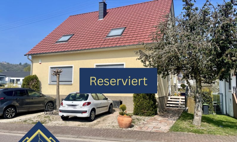 Gepflegtes Einfamilienhaus in schöner Wohngegend von Felsberg zu verkaufen