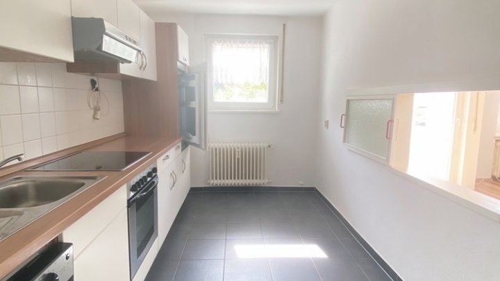 Sonnenverwöhnte 4-ZKB Wohnung mit Terrasse und Garage