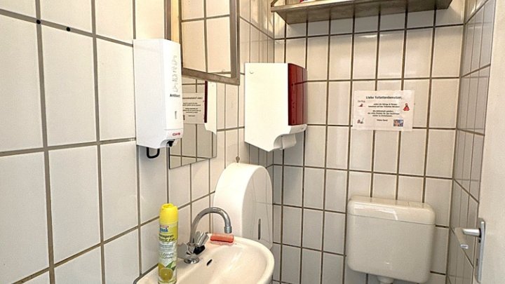 Ehemalige Metzgerei in bester Lage der Fußgängerzone Kaiserstraße