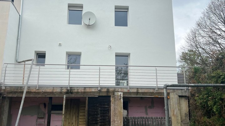 Renovierte Doppelhaushälfte mit Ausbaupotential in Illingen-Uchtelfangen zu verkaufen