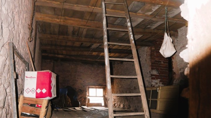 Rustikaler Charme trifft Gestaltungsspielraum – Handwerkerhaus mit Hof & Scheune