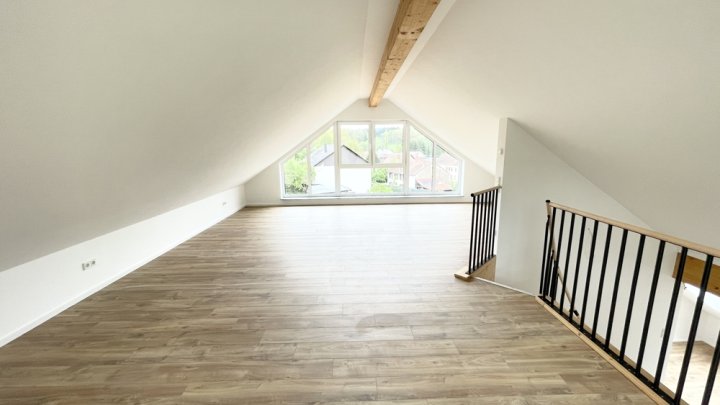 Erstbezug:Maisonette-Wohnung mit Garten, Terrasse & eigener PV-Anlage – 107 m² Wohlfühlfläche in Beckingen-Reimsbach