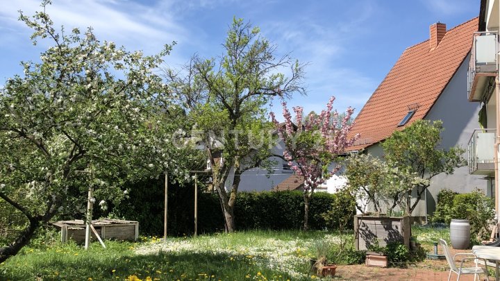 1-2 Familienhaus mit viel Potenzial-perfekt für Familien, Mehrgenerationen & Investoren