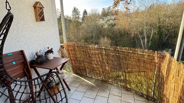 2-ZKB Wohnung mit Balkon, Garage und Traumausblick