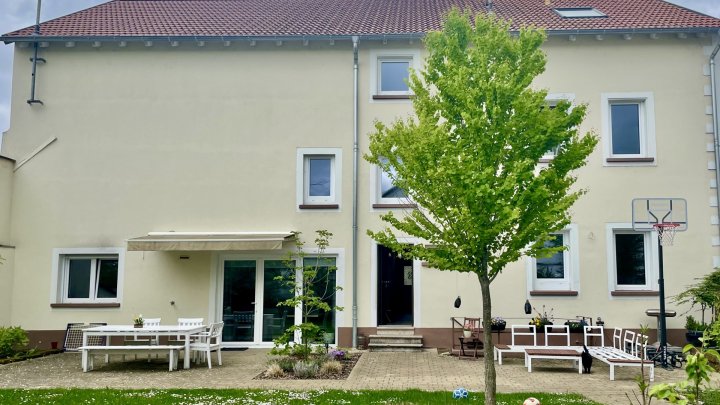 Charmantes und saniertes Bauernhaus mit separater Wohnung und Garten in Saarlouis OT zu verkaufen