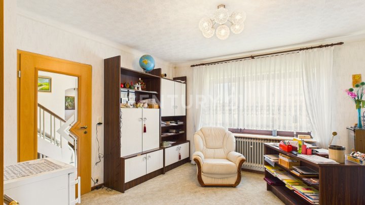 Traumhaftes freistehendes Einfamilienhaus mit Mega Terrasse gr. Garten + Garage Toplage von Altstadt