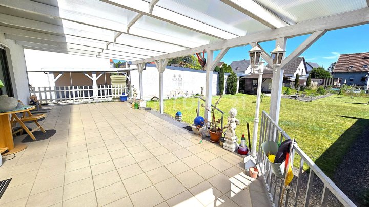 Traumhaftes freistehendes Einfamilienhaus mit Mega Terrasse gr. Garten + Garage Toplage von Altstadt