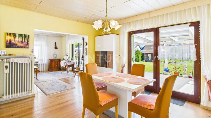 Traumhaftes freistehendes Einfamilienhaus mit Mega Terrasse gr. Garten + Garage Toplage von Altstadt