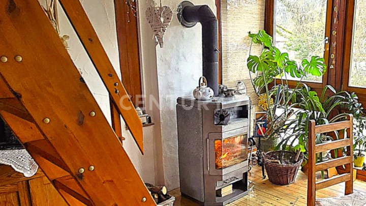 Ein Traum in weiß, Charmantes Einfamilienhaus mit attraktivem Garten in Toplage von Quierschied