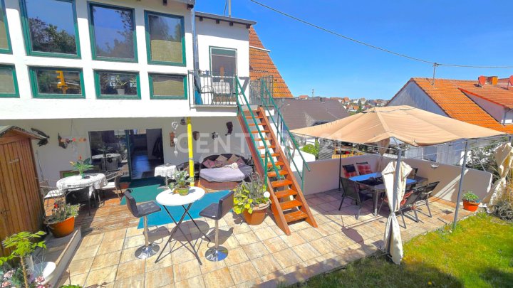 Ein Traum in weiß, Charmantes Einfamilienhaus mit attraktivem Garten in Toplage von Quierschied