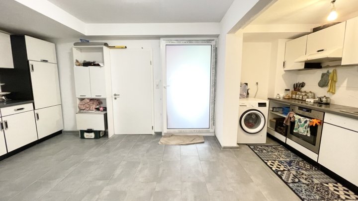 Familienfreundliches Zuhause mit Garten und Stellplatz