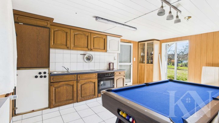 Freistehendes Einfamilienhaus mit Gartenidylle und Dachterrasse in Riegelsberg