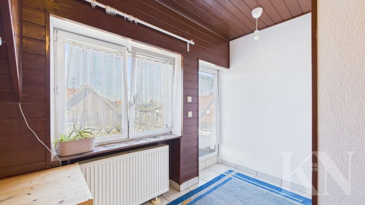 Freistehendes Einfamilienhaus mit Gartenidylle und Dachterrasse in Riegelsberg