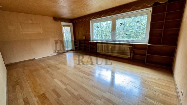 GROSSE 4 ZKB WOHNUNG MIT BALKON UND GARAGENSTELLPLATZ IN SULZBACH - SOFORT FREI