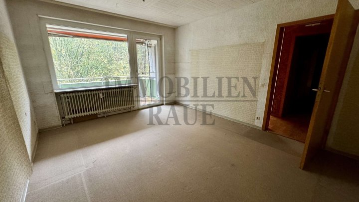 GROSSE 4 ZKB WOHNUNG MIT BALKON UND GARAGENSTELLPLATZ IN SULZBACH - SOFORT FREI