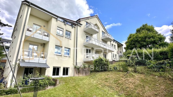 Vollvermietetes Mehrfamilienhaus mit 10 Einheiten