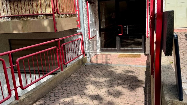 GEPFLEGTE 2 ZKB MIETWOHNUNG MIT EINBAUKÜCHE, BALKON UND GARAGE IN DUDWEILER - SOFORT FREI