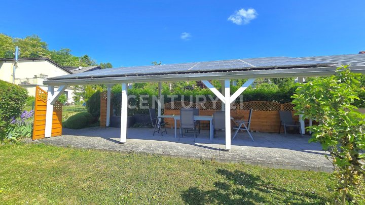 Traumhaftes Neuwertiges 1-2 Familienhaus in Kleinblittersdorf mit garantierter  PV Vergütung