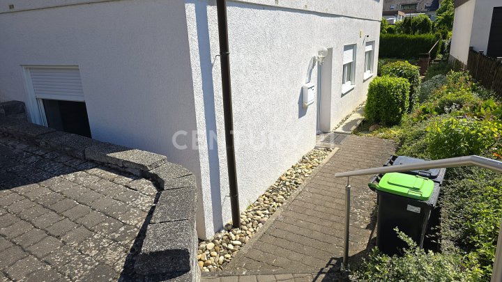 Traumhaftes Neuwertiges 1-2 Familienhaus in Kleinblittersdorf mit garantierter  PV Vergütung
