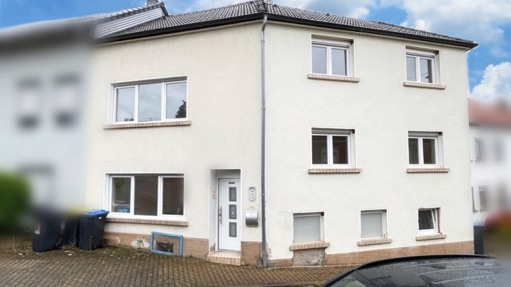 Kompaktes Einfamilienhaus in guter Lage von Schwalbach-Elm ohne Garten