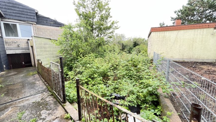 Kompaktes Einfamilienhaus in guter Lage von Schwalbach-Elm ohne Garten