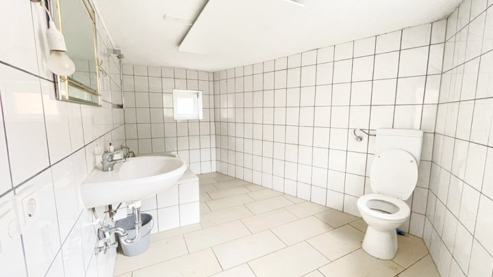 Kompaktes Einfamilienhaus in guter Lage von Schwalbach-Elm ohne Garten