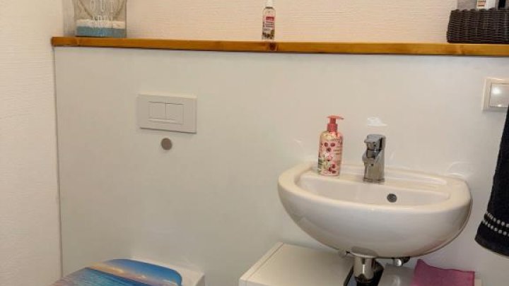 Schade! Leider Reserviert! Schicke Doppelhaushälfte in Waldrandlage von Homburg-Uni-Nähe