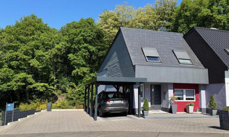 Schade! Leider Reserviert! Schicke Doppelhaushälfte in Waldrandlage von Homburg-Uni-Nähe