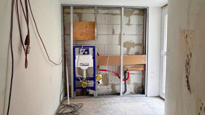 Sanierte Gastro-, Laden- oder Bürofläche mit Schaufenster, zentral in der Kaiserstraße