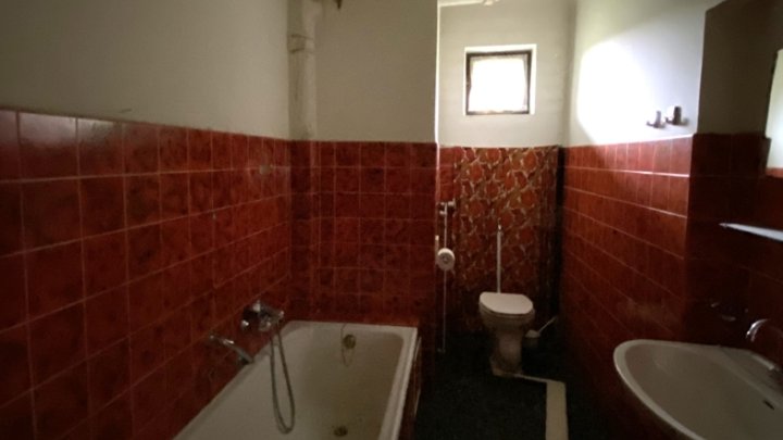 RESERVIERT-EINFAMILIENHAUS MIT GROSSEM GRUNDSTÜCK UND WEITSICHT, SANIERUNGSBEDÜRFTIG IN GROSSROSSELN