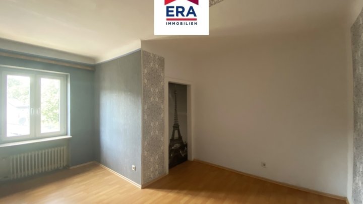 MEHRFAMILIENHAUS MIT GEWERBEFLÄCHE,RENDITEOBJEKT IN GROSSROSSELN