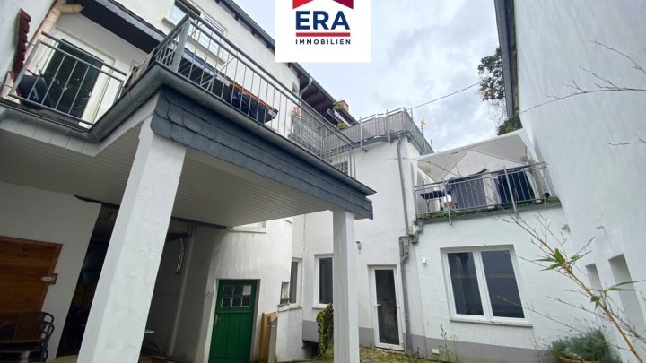 MEHRFAMILIENHAUS MIT GEWERBEFLÄCHE, RENDITEOBJEKT IN GROSSROSSELN !!