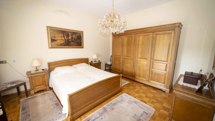Ein Architekten-Wunder in Bestlage – Exklusive Villa mit Parkgarten und Wellness-Oase