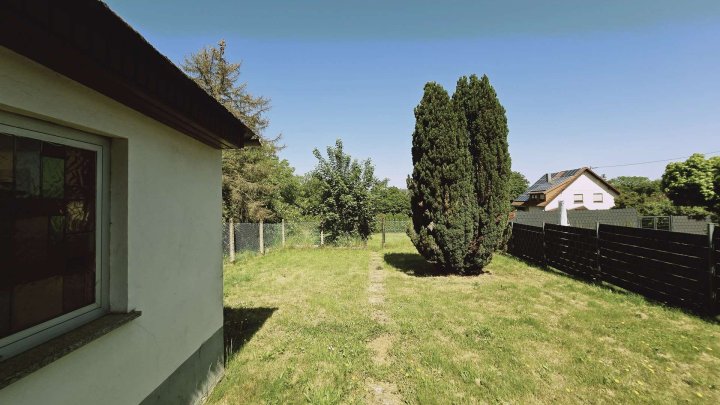 Großes Haus in Düppenweiler mit schönem Garten