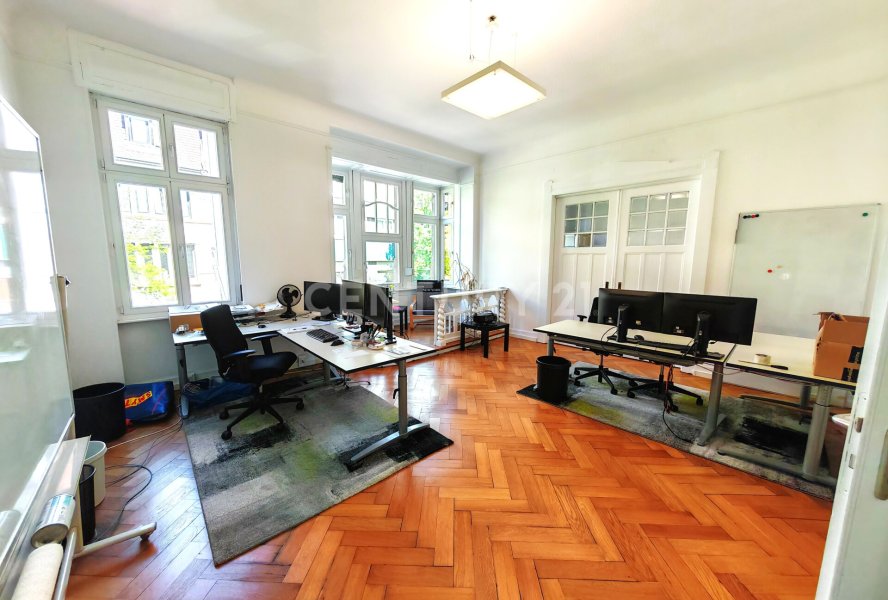 Wundervolles Büro oder Wohnzimmer