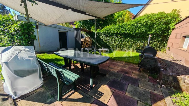 Ein- bis Zweifamilienhaus mit Charakter, Platz und Herz