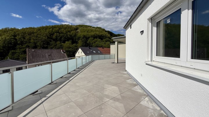 Barrierefreies Penthouse mit einmaliger Dachterrasse in zentraler Lage von Siersburg zu verkaufen