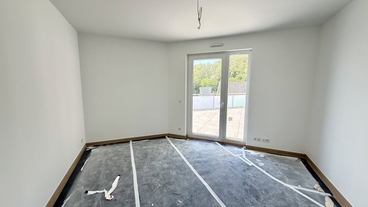 Barrierefreies Penthouse mit einmaliger Dachterrasse in zentraler Lage von Siersburg zu verkaufen