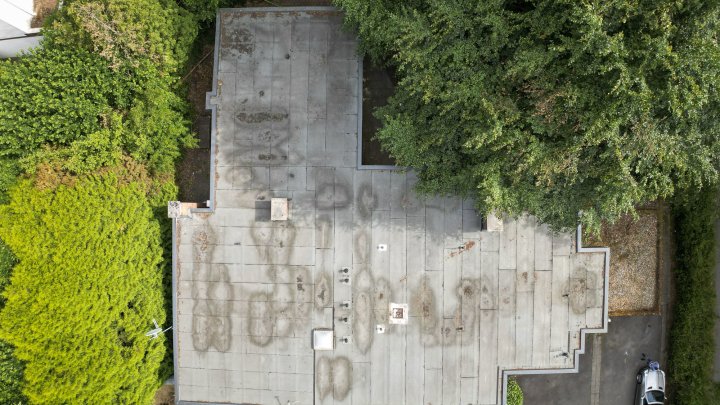 Hochwertig sanierter Luxus-Bungalow mit Einliegerwohnung, Photovoltaik und Großzügigem Grundstück